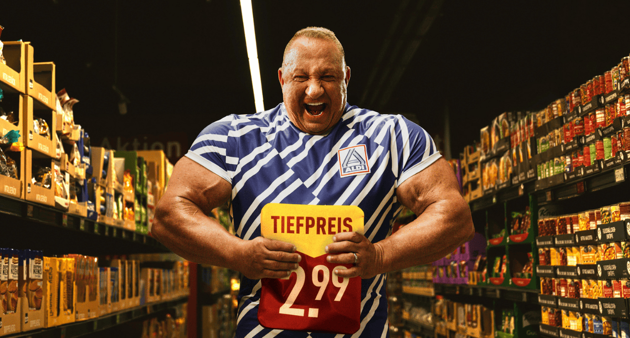 So durchgeknallt wirbt Bodybuilder Markus Rühl für Aldi Nord